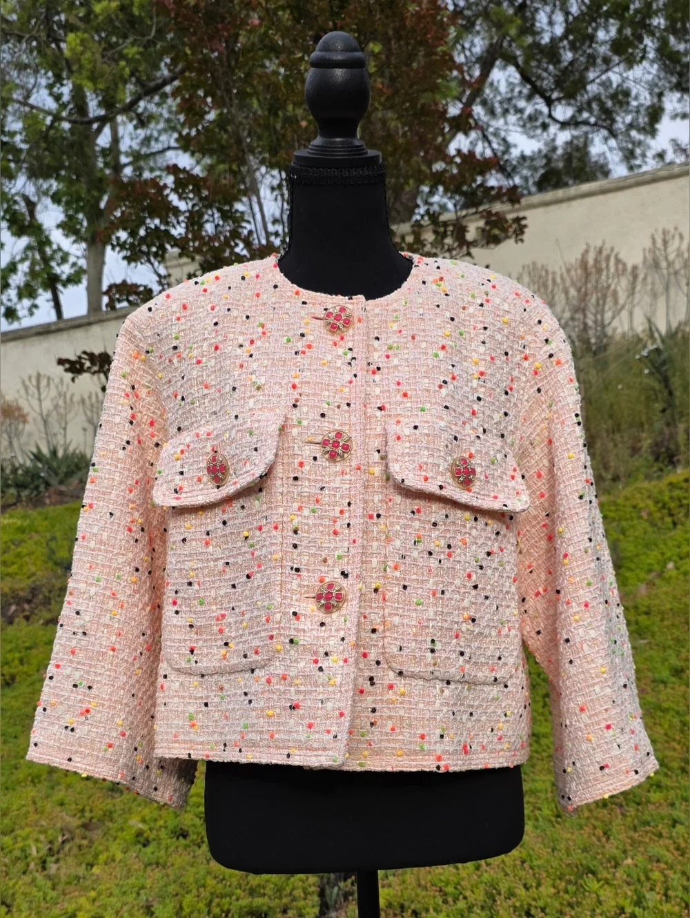 CHANEL Spring 2019 RTW Pink Multi Speckled Tweed Cropped Jacket Size FR 36/US 4 - Picture 5 of 11